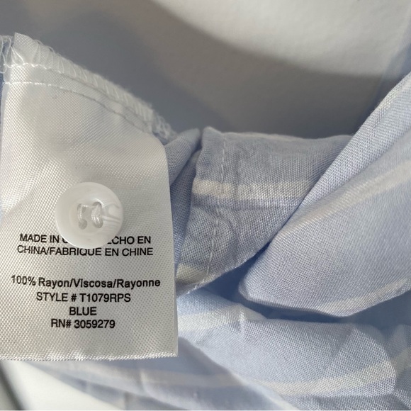 Mia & Tess Blue White Stripe Button Blouse NWT - Picture 7 of 7